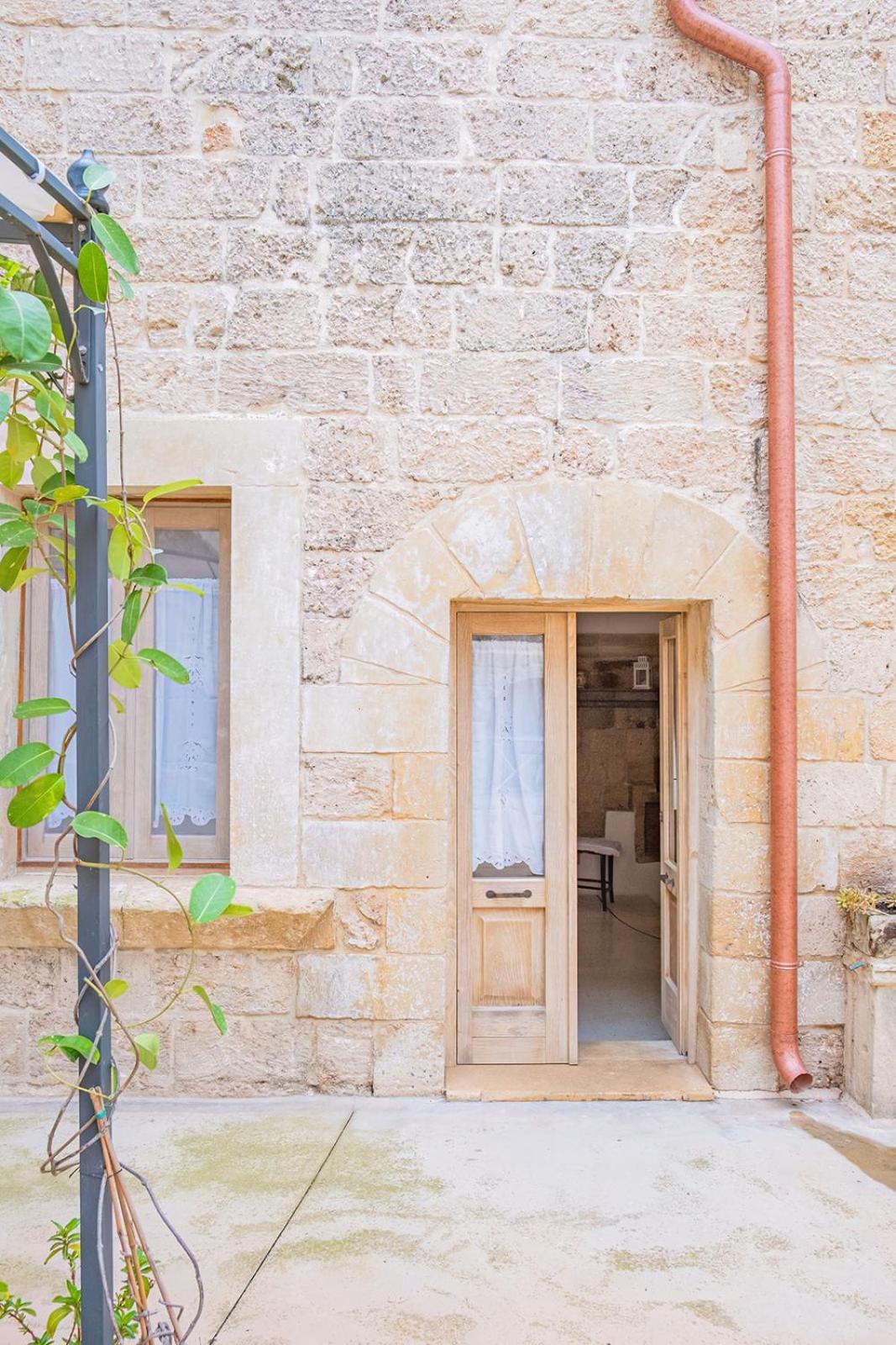 Historia- Dimore Corte Chiesa Corigliano dʼOtranto 외부 사진